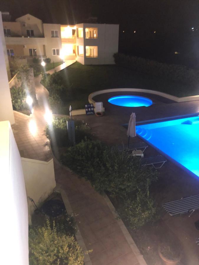Dimitris Apartments Platanias  Bagian luar foto