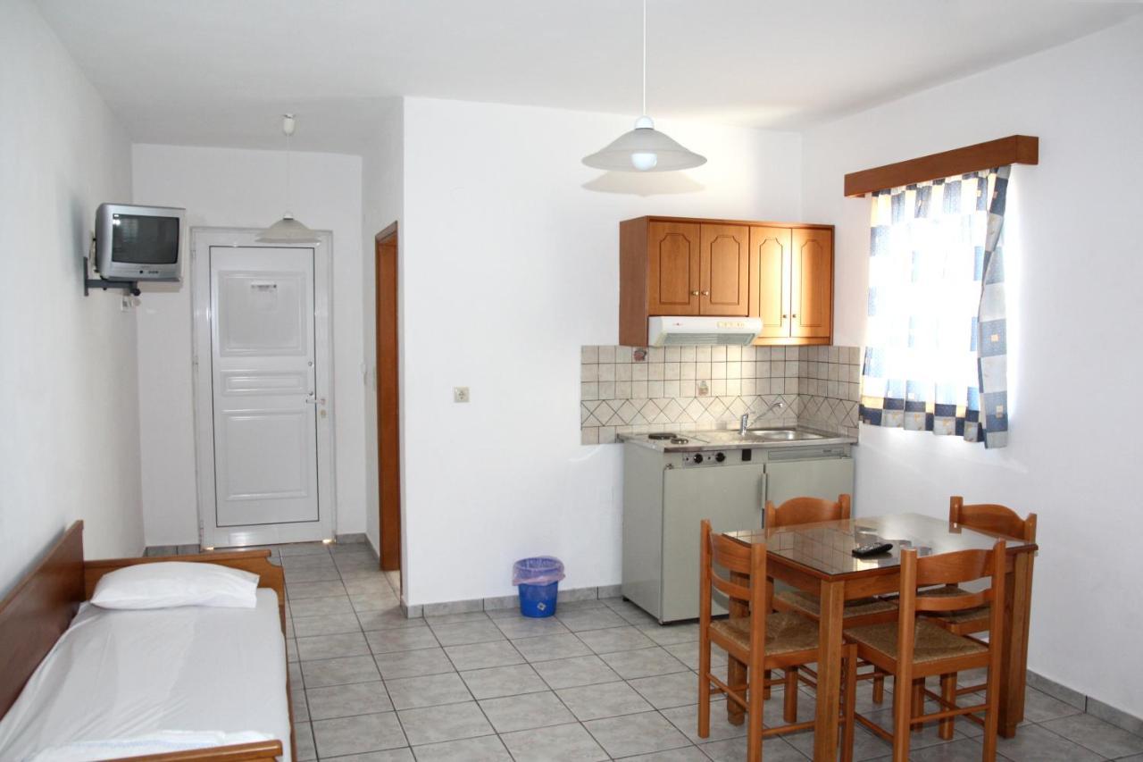 Dimitris Apartments Platanias  Ruang foto