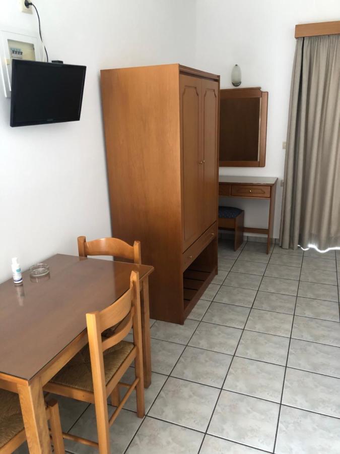Dimitris Apartments Platanias  Bagian luar foto